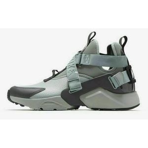 NEW Nike Air Huarache City Utility